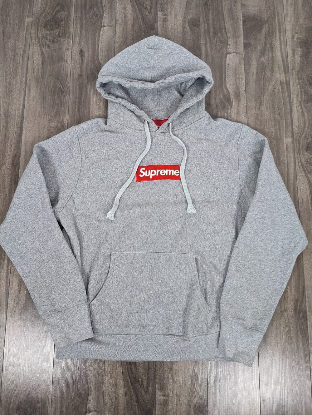 Supreme Men's Pullover Hoodie Grey Size Medium
